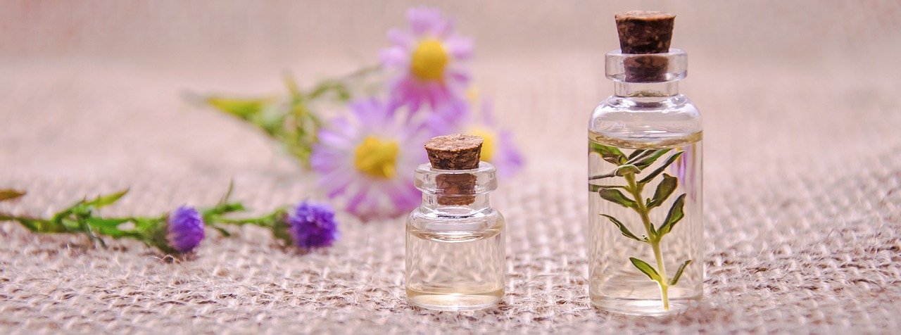 Unlocking the Magic of Perfume Oils: Why You Should Make the Switch 1 Magic of Perfume Oils